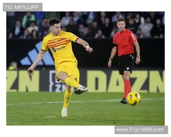 莱万欧冠表现抢眼10场打入12球射手榜领跑金靴在望