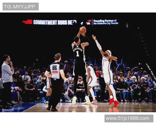 马刺与雷霆精彩对决回顾18日比赛全场录像分享与分析